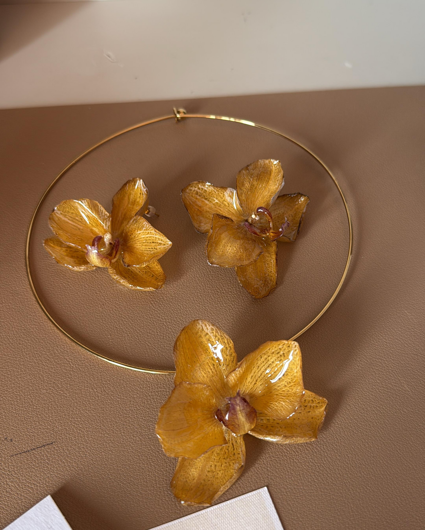 Juego de Orquidea Amarilla