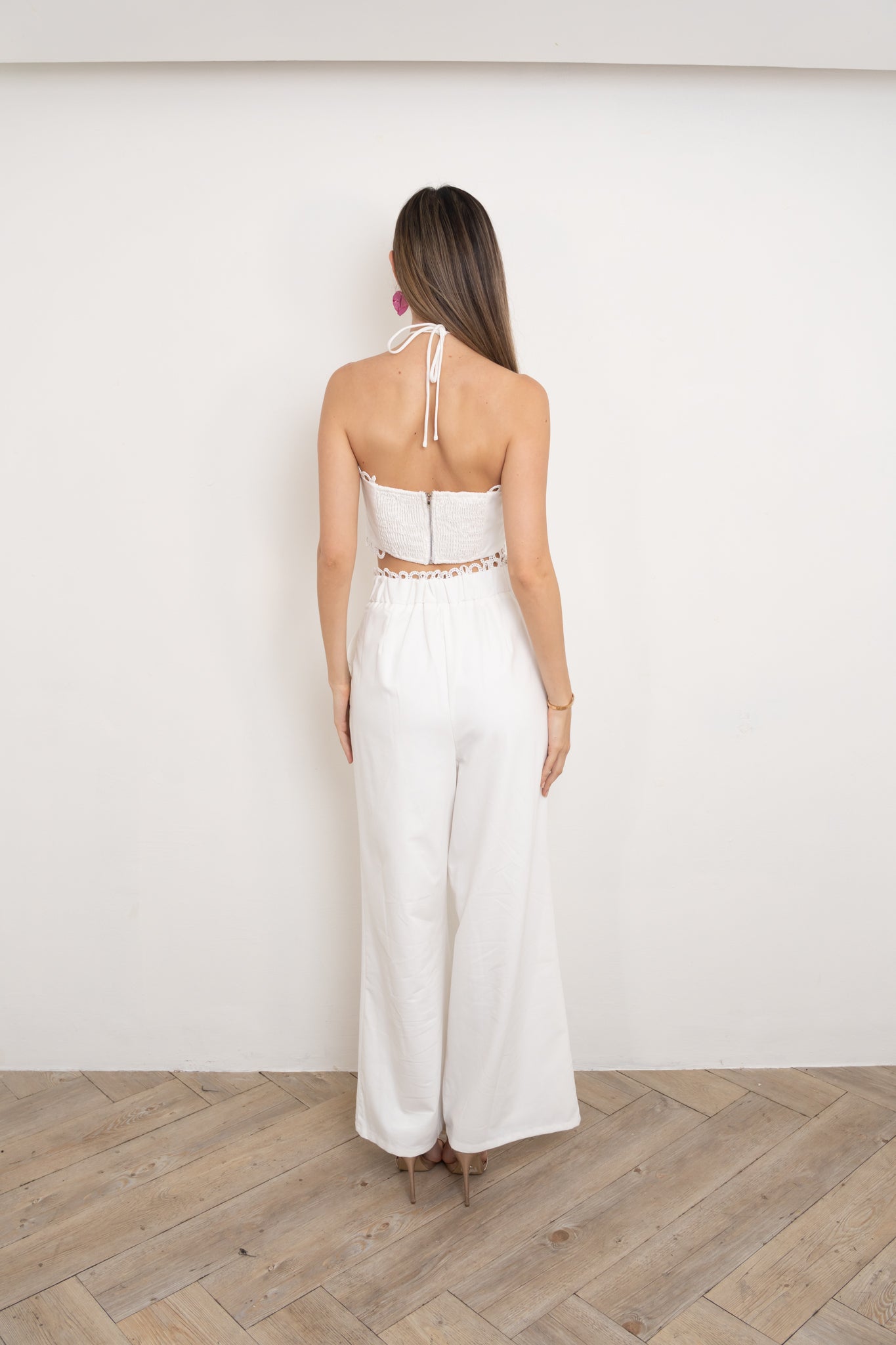 Off White Scallop Set