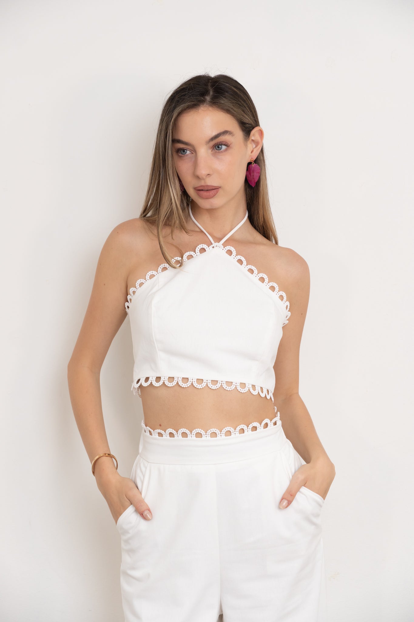 Off White Scallop Set