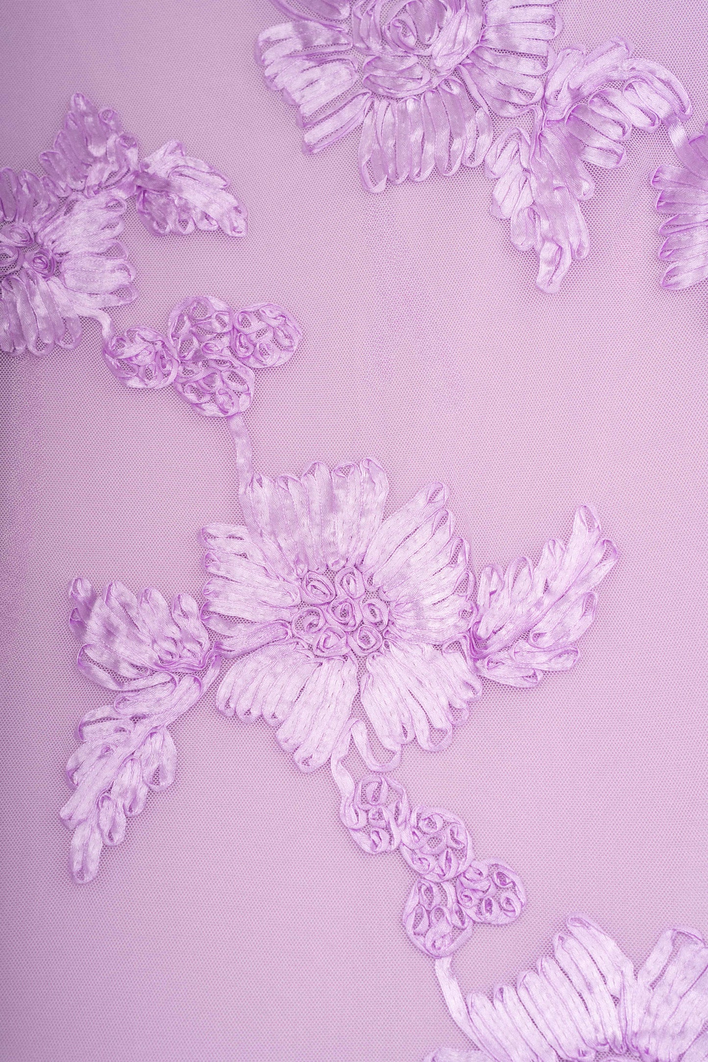 Vestido Largo Lila con Halter para Boda de Día