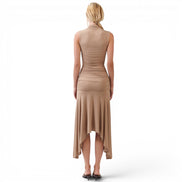 Vestido Midi Mocha con Cuello Alto y Dobladillo Pañuelo