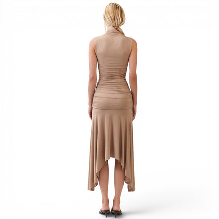 Vestido Midi Mocha con Cuello Alto y Dobladillo Pañuelo