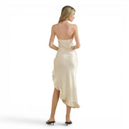 Vestido Midi Crema Strapless con Holán Asimétrico