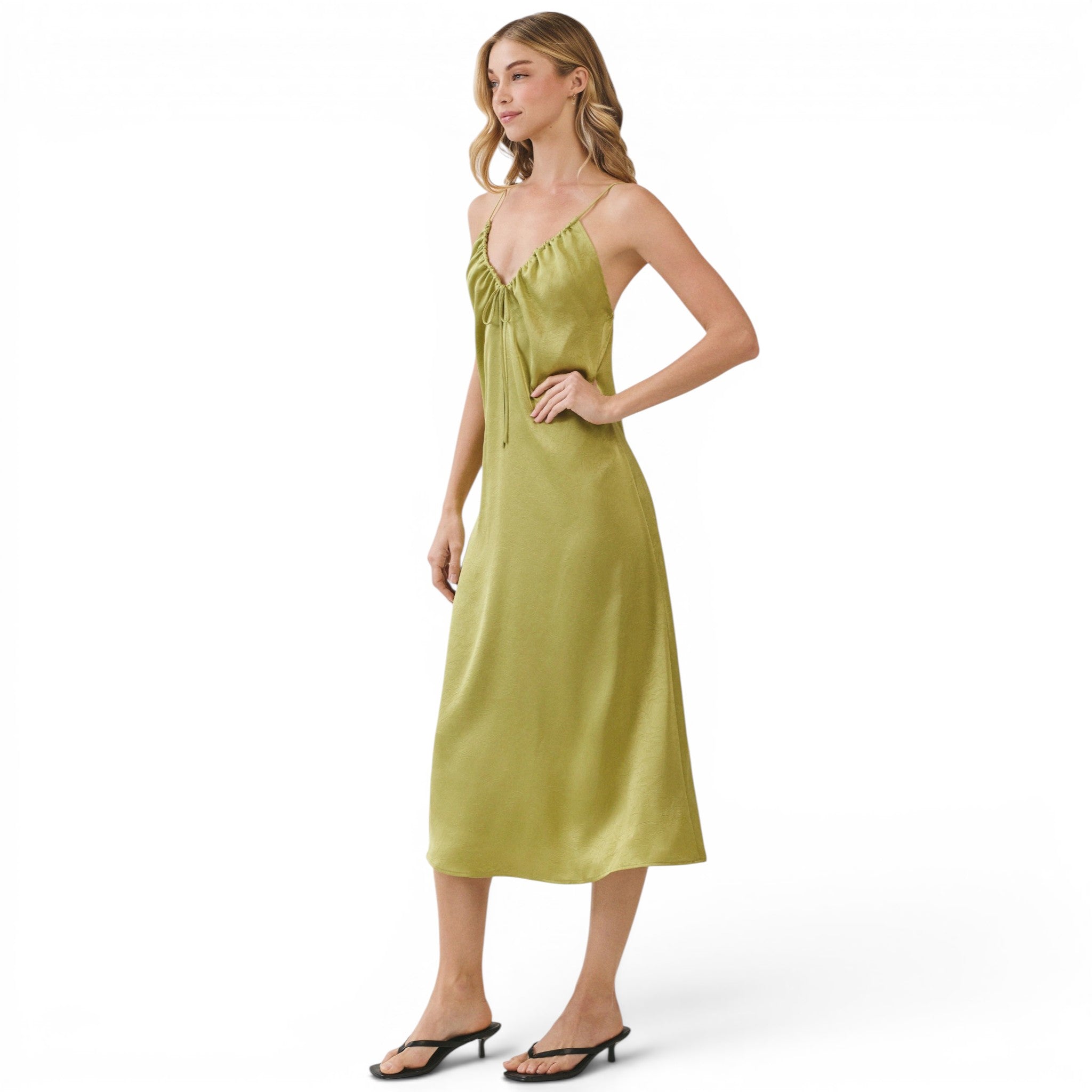 Vestido Midi Verde Olivo Satinado con Halter y Lazo