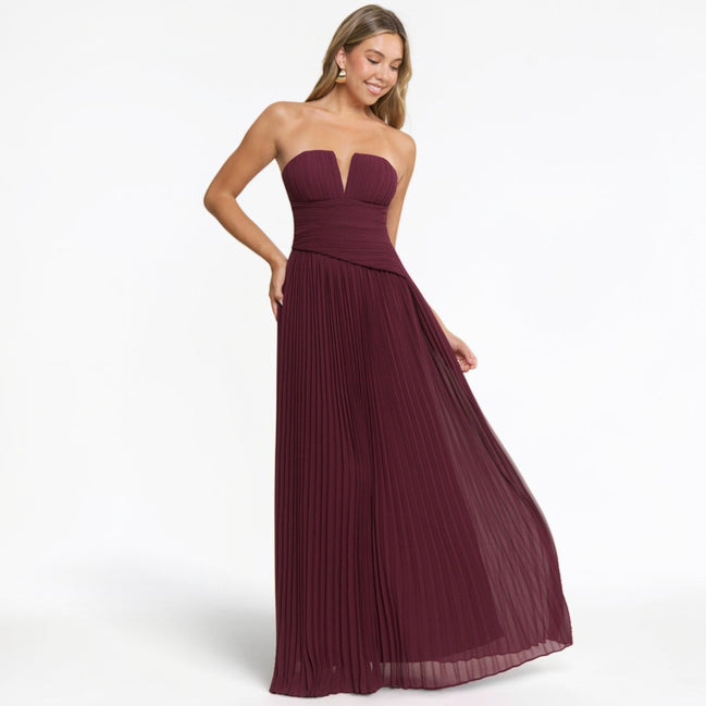 Vestido Largo Strapless Plisado Vino con Escote V