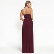 Vestido Largo Strapless Plisado Vino con Escote V