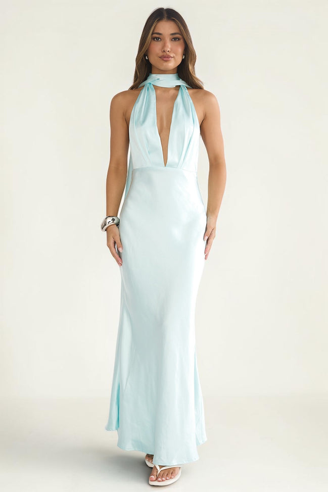 Vestido largo azul bebé con halter para boda