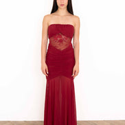 Vestido largo de encaje color vino para boda
