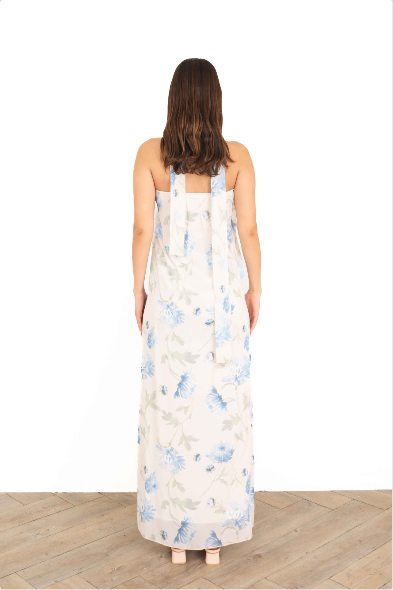 Espalda de vestido largo floral marfil strapless