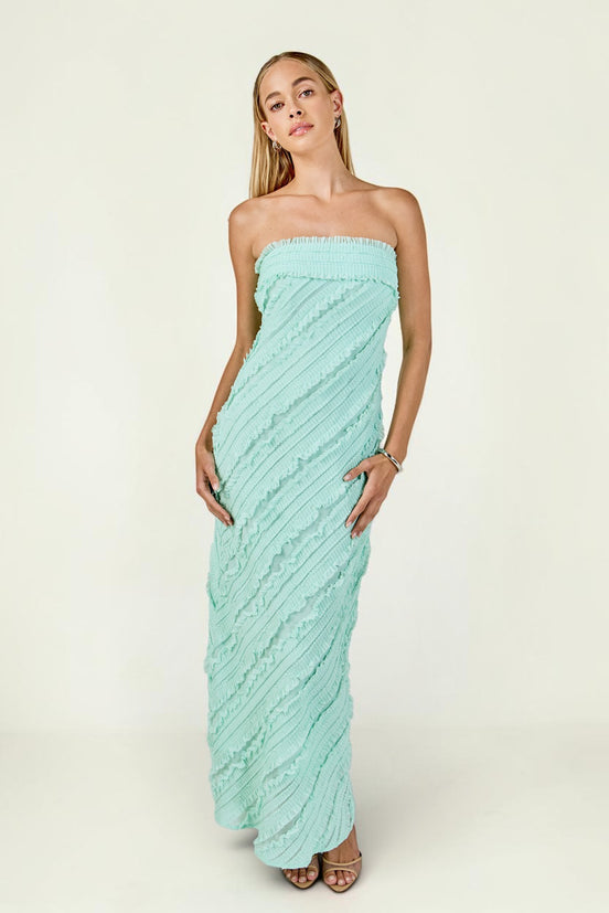 Vestido largo menta strapless con holanes para fiesta