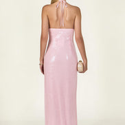 Espalda de vestido largo rosa de lentejuela con halter