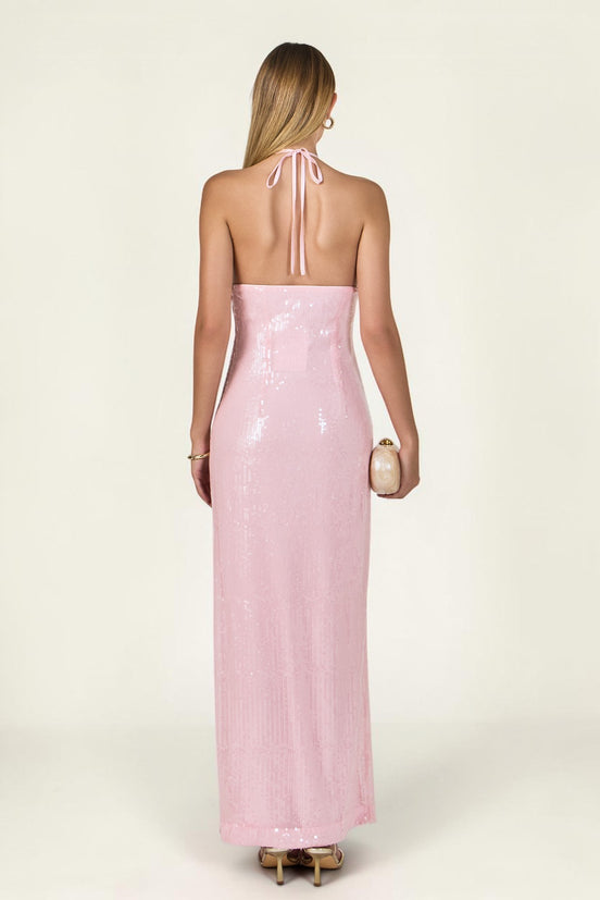 Espalda de vestido largo rosa de lentejuela con halter